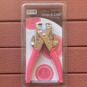 Crop-o-dile by We R Memory Keepers.